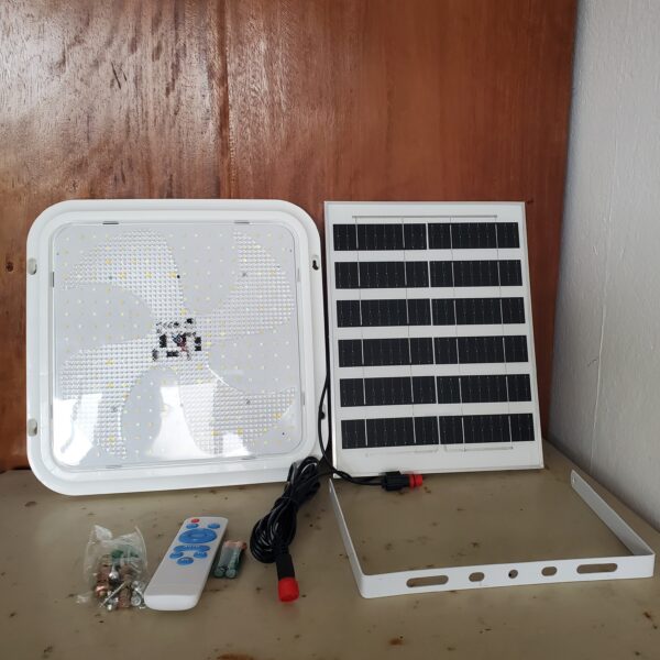 Plafonnier solaire 100W